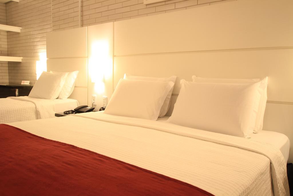 Hotel Confiance Prime Batel Curitiba Bilik gambar